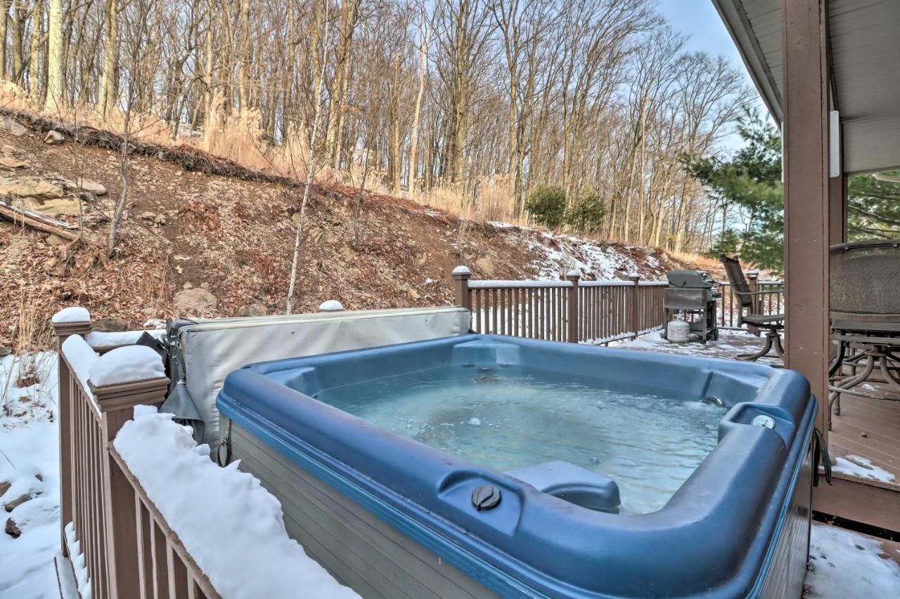 Lake Harmony Home With Hot Tub Less Than Half Mi To Ski! Buitenkant foto